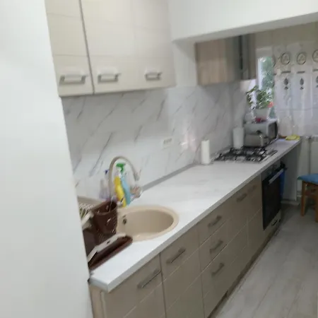 Garsoniera 아파트 *